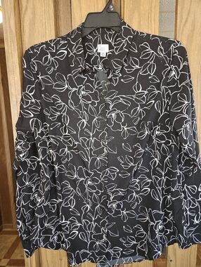 A New Day Sz XXL Black/White Floral Print Button-Down Blouse